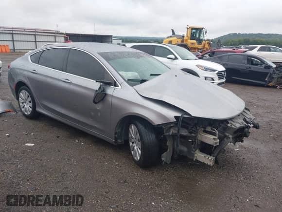 2015 Chrysler 200 LX with VIN 1C3CCCFB3FN588782, listed as a IAAI auction lot 43063716 with 190,669 mi miles and . Bid and sale history available at DreamBid. Image 1.