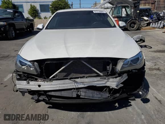 2015 BMW 5 Series 528i xDrive with VIN WBA5A7C52FD627302, listed as a Copart auction lot 81716085 with 101,095 mi miles and Salvage title. Bid and sale history available at DreamBid. Image 5.