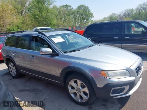 2010 Volvo XC70 3.0T с VIN YV4992BZ6A1084760, выставлен на аукционе IAAI как лот 42071652 с пробегом 175 730 миль миль и . История ставок и продаж доступна на DreamBid. Изображение 13.