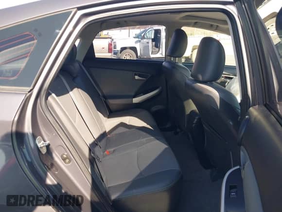 2013 Toyota Prius One с VIN JTDKN3DU7D5647156, выставлен на аукционе IAAI как лот 43130132 с пробегом Не указан миль и . История ставок и продаж доступна на DreamBid. Изображение 8.