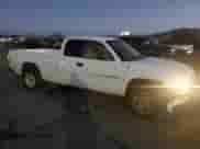 2001 Dodge Dakota Sport с VIN 1B7GL22N71S341217, выставлен на аукционе Copart как лот 86552684 с пробегом 149 608 миль миль и Списание • Salvage title. История ставок и продаж доступна на DreamBid. Изображение 4.