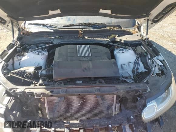 2016 Land Rover Range Rover Sport SE with VIN SALWG2PF8GA660621, listed as a Copart auction lot 71919975 with 68,005 mi miles and Clean title. Bid and sale history available at DreamBid. Image 11.