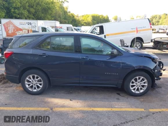 2019 Chevrolet Equinox LS с VIN 3GNAXHEV0KS503940, выставлен на аукционе IAAI как лот 43060475 с пробегом 83 797 миль миль и . История ставок и продаж доступна на DreamBid. Изображение 13.
