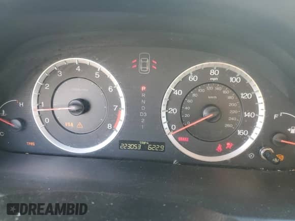 2008 Honda Accord EX-L with VIN JHMCP268X8C069966, listed as a Copart auction lot 84608815 with 223,053 mi miles and Clean title. Bid and sale history available at DreamBid. Image 9.