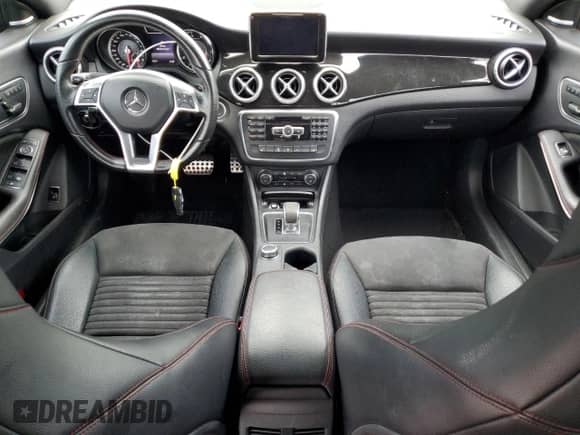 2014 Mercedes-Benz CLA 45 AMG с VIN WDDSJ5CB2EN105638, выставлен на аукционе Copart как лот 84554845 с пробегом 126 876 миль миль и Списание • Salvage title. История ставок и продаж доступна на DreamBid. Изображение 8.