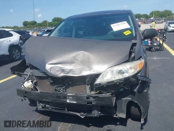 2012 Toyota Sienna с VIN 5TDZK3DC7CS211561, выставлен на аукционе IAAI как лот 42387790 с пробегом 222 925 миль миль и . История ставок и продаж доступна на DreamBid. Изображение 12.