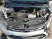 2020 Chevrolet Trax LT z VIN KL7CJLSB7LB319301, wystawiony jako Copart lot #84932015 z przebiegiem 31 244 mil mil oraz Czysty tytuł • Clean title. Historia ofert i sprzedaży dostępna na DreamBid. Obrazek 12.