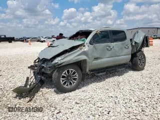 2023 Toyota Tacoma SR5 z VIN 3TMAZ5CN0PM208451, wystawiony jako Copart lot #67715635 z przebiegiem Nie podano mil oraz Nie do naprawy • Non repairable. Historia ofert i sprzedaży dostępna na DreamBid. Obrazek 1.