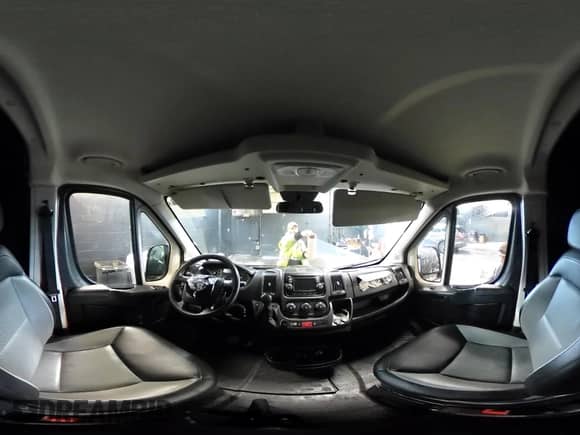 2017 Ram ProMaster Cargo z VIN 3C6TRVNG6HE511003, wystawiony jako IAAI lot #41732948 z przebiegiem 97 846 mil mil oraz . Historia ofert i sprzedaży dostępna na DreamBid. Obrazek 19.