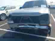 2006 Chevrolet Silverado 1500 LT2 z VIN 2GCEC13Z661346287, wystawiony jako IAAI lot #42013454 z przebiegiem 318 918 mil mil oraz . Historia ofert i sprzedaży dostępna na DreamBid. Obrazek 12.