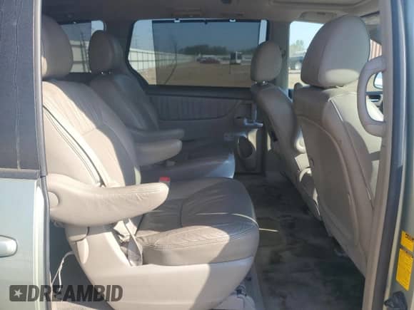 2010 Toyota Sienna XLE с VIN 5TDYK4CC8AS324290, выставлен на аукционе Copart как лот 81019885 с пробегом 130 506 миль миль и Списание • Salvage title. История ставок и продаж доступна на DreamBid. Изображение 11.