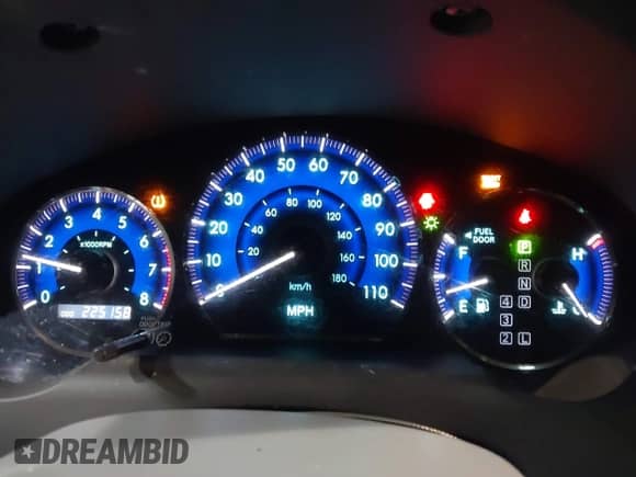 2010 Toyota Sienna XLE с VIN 5TDYK4CC2AS309994, выставлен на аукционе IAAI как лот 41487495 с пробегом Не указан миль и . История ставок и продаж доступна на DreamBid. Изображение 7.