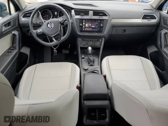 2021 Volkswagen Tiguan SE z VIN 3VV2B7AX8MM061267, wystawiony jako Copart lot #67647915 z przebiegiem 61 528 mil mil oraz Szkoda całkowita • Salvage title. Historia ofert i sprzedaży dostępna na DreamBid. Obrazek 8.