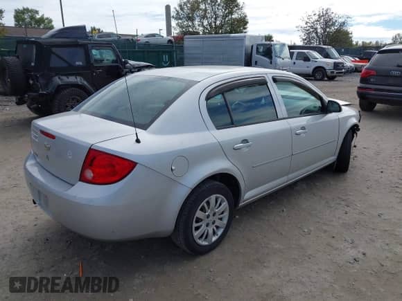 2010 Chevrolet Cobalt 1LT с VIN 1G1AD5F57A7217975, выставлен на аукционе IAAI как лот 43433892 с пробегом 130 414 миль миль и . История ставок и продаж доступна на DreamBid. Изображение 4.