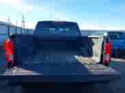 2017 Chevrolet Silverado 1500 LTZ z VIN 3GCUKSEJ2HG286384, wystawiony jako IAAI lot #40919828 z przebiegiem 105 537 mil mil oraz . Historia ofert i sprzedaży dostępna na DreamBid. Obrazek 17.