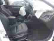 2020 Hyundai Elantra SEL с VIN 5NPD84LF2LH584331, выставлен на аукционе IAAI как лот 42389663 с пробегом 69 256 миль миль и . История ставок и продаж доступна на DreamBid. Изображение 5.