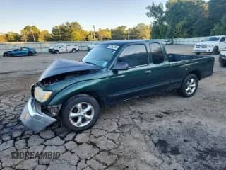 2000 Toyota Tacoma с VIN 4TAVL52N9YZ643663, выставлен на аукционе Copart как лот 82362055 с пробегом 299 059 миль миль и Списание • Salvage title. История ставок и продаж доступна на DreamBid. Изображение 1.