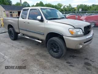 2005 Toyota Tundra SR5 с VIN 5TBBT44125S459330, выставлен на аукционе IAAI как лот 42409463 с пробегом 255 328 миль миль и . История ставок и продаж доступна на DreamBid. Изображение 1.