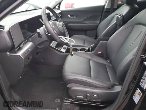 2024 Hyundai Kona Limited с VIN KM8HECA37RU155189, выставлен на аукционе Copart как лот 86973654 с пробегом 5 009 миль миль и Списание • Salvage title. История ставок и продаж доступна на DreamBid. Изображение 7.