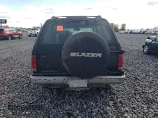 1994 Chevrolet Blazer LS с VIN 1GNDT13W5R2158339, выставлен на аукционе Copart как лот 86270485 с пробегом Не указан миль и Чистый • Clean title. История ставок и продаж доступна на DreamBid. Изображение 6.