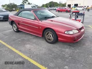 1995 Ford Mustang z VIN 1FALP4447SF232808, wystawiony jako IAAI lot #42625098 z przebiegiem 120 920 mil mil oraz . Historia ofert i sprzedaży dostępna na DreamBid. Obrazek 1.