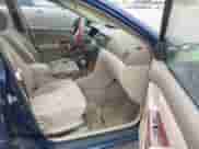 2003 Toyota Corolla LE z VIN 1NXBR32E43Z099701, wystawiony jako IAAI lot #43503671 z przebiegiem 199 321 mil mil oraz . Historia ofert i sprzedaży dostępna na DreamBid. Obrazek 5.