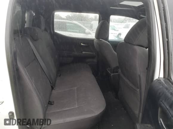 2016 Toyota Tacoma TRD Sport with VIN 3TMBZ5DN9GM001172, listed as a Copart auction lot 86475475 with 92,598 mi miles and Salvage title. Bid and sale history available at DreamBid. Image 10.