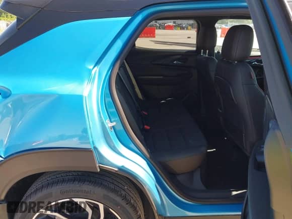 2025 Chevrolet TrailBlazer RS with VIN KL79MTSL4SB013343, listed as a IAAI auction lot 42546286 with 6,438 mi miles and . Bid and sale history available at DreamBid. Image 8.