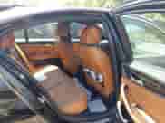 2019 BMW 5 Series 530e xDrive z VIN WBAJB1C53KB375221, wystawiony jako IAAI lot #42497010 z przebiegiem 71 574 mil mil oraz . Historia ofert i sprzedaży dostępna na DreamBid. Obrazek 8.