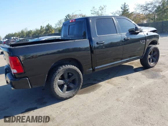 2019 Ram 1500 Big Horn z VIN 1C6RR7LT3KS534975, wystawiony jako IAAI lot #41861566 z przebiegiem 61 758 mil mil oraz . Historia ofert i sprzedaży dostępna na DreamBid. Obrazek 4.