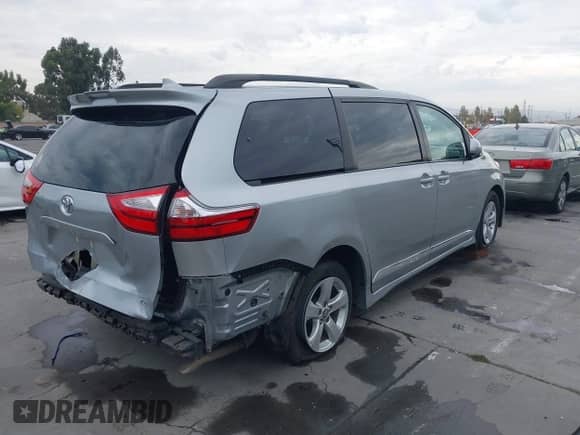 2019 Toyota Sienna LE Auto Access Seat с VIN 5TDKZ3DC7KS971405, выставлен на аукционе IAAI как лот 43258910 с пробегом 51 591 миль миль и . История ставок и продаж доступна на DreamBid. Изображение 4.