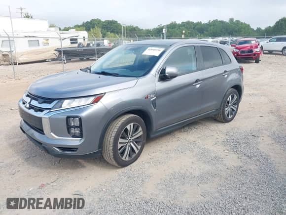 2021 Mitsubishi Outlander ES z VIN JA4ARUAU0MU022933, wystawiony jako IAAI lot #42848396 z przebiegiem 62 789 mil mil oraz . Historia ofert i sprzedaży dostępna na DreamBid. Obrazek 17.