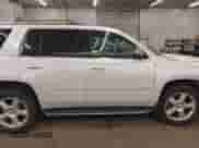 2016 Chevrolet Tahoe LTZ with VIN 1GNSKCKC8GR273955, listed as a IAAI auction lot 42899509 with 163,672 mi miles and . Bid and sale history available at DreamBid. Image 14.