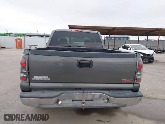 2000 GMC Sierra 1500 SLE with VIN 1GTEC19V3YZ176243, listed as a IAAI auction lot 41582240 with Not provided miles and . Bid and sale history available at DreamBid. Image 17.