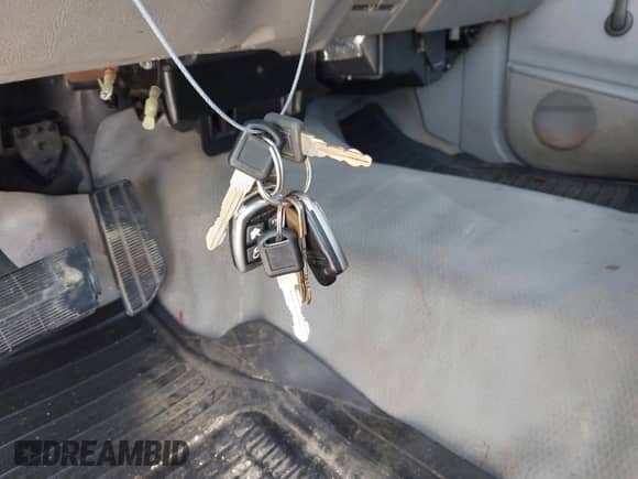 1997 GMC Sierra 1500 с VIN 1GTEC19R3VE514486, выставлен на аукционе IAAI как лот 42179398 с пробегом 199 704 миль миль и . История ставок и продаж доступна на DreamBid. Изображение 11.