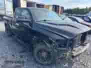 2019 Ram 1500 Express z VIN 1C6RR7FG4KS660034, wystawiony jako Copart lot #69929955 z przebiegiem 84 277 mil mil oraz Szkoda całkowita • Salvage title. Historia ofert i sprzedaży dostępna na DreamBid. Obrazek 4.