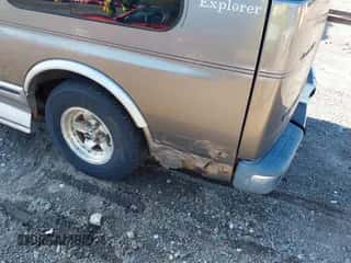 2002 Chevrolet Express с VIN 1GBFG15R621165023, выставлен на аукционе IAAI как лот 43162629 с пробегом 354 552 миль миль и . История ставок и продаж доступна на DreamBid. Изображение 6.