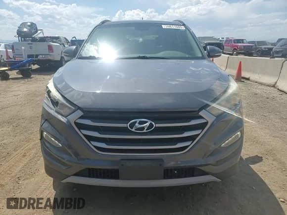 2017 Hyundai Tucson Value z VIN KM8J3CA29HU550150, wystawiony jako Copart lot #59811605 z przebiegiem 93 640 mil mil oraz Szkoda całkowita • Salvage title. Historia ofert i sprzedaży dostępna na DreamBid. Obrazek 14.