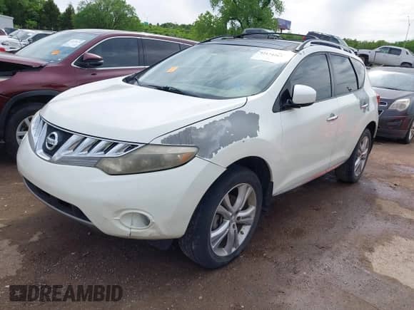 2009 Nissan Murano S z VIN JN8AZ18W69W137810, wystawiony jako IAAI lot #42174267 z przebiegiem 178 538 mil mil oraz . Historia ofert i sprzedaży dostępna na DreamBid. Obrazek 2.