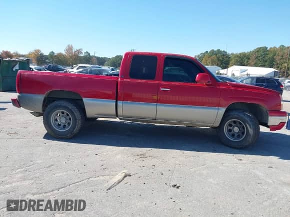 2003 Chevrolet Silverado 1500 LT with VIN 2GCEK19T731232350, listed as a IAAI auction lot 43481719 with 331,725 mi miles and . Bid and sale history available at DreamBid. Image 13.