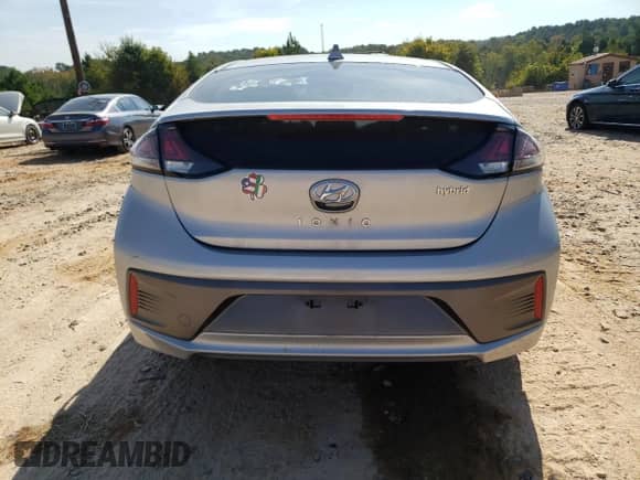 2020 Hyundai Ioniq SEL z VIN KMHC85LC1LU217266, wystawiony jako Copart lot #81236765 z przebiegiem 80 052 mil mil oraz Szkoda całkowita • Salvage title. Historia ofert i sprzedaży dostępna na DreamBid. Obrazek 6.