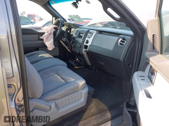 2013 Ford F-150 XL with VIN 1FTFW1CF8DKF41368, listed as a IAAI auction lot 43346570 with 240,666 mi miles and . Bid and sale history available at DreamBid. Image 5.