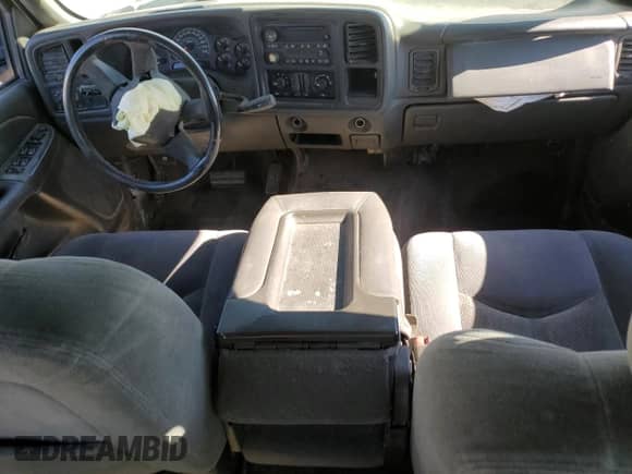 2004 Chevrolet Silverado 2500HD LS with VIN 1GCHC23UX4F234167, listed as a Copart auction lot 56073625 with Not provided miles and Salvage title. Bid and sale history available at DreamBid. Image 8.