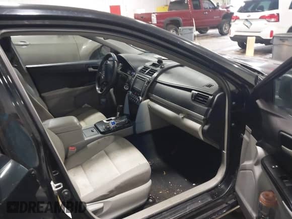 2013 Toyota Camry L with VIN 4T4BF1FK4DR292001, listed as a IAAI auction lot 42801193 with 171,668 mi miles and . Bid and sale history available at DreamBid. Image 5.