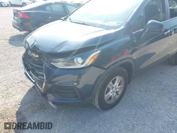 2018 Chevrolet Trax LT z VIN 3GNCJPSB4JL354360, wystawiony jako IAAI lot #42559298 z przebiegiem 61 449 mil mil oraz . Historia ofert i sprzedaży dostępna na DreamBid. Obrazek 6.
