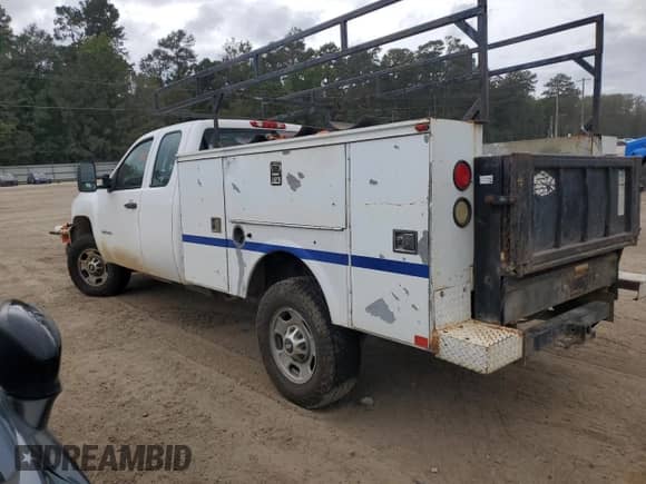 2011 Chevrolet Silverado 2500HD Work Truck с VIN 1GB2CVCG6BZ391177, выставлен на аукционе Copart как лот 74002894 с пробегом 333 293 миль миль и Списание • Salvage title. История ставок и продаж доступна на DreamBid. Изображение 2.