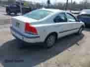 2004 Volvo S60 с VIN YV1RS61T642380706, выставлен на аукционе IAAI как лот 41945632 с пробегом Не указан миль и . История ставок и продаж доступна на DreamBid. Изображение 4.