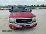 2005 GMC Sierra 1500 SLE z VIN 1GTEC19V05Z203233, wystawiony jako Copart lot #58255235 z przebiegiem 156 429 mil mil oraz Szkoda całkowita • Salvage title. Historia ofert i sprzedaży dostępna na DreamBid. Obrazek 14.