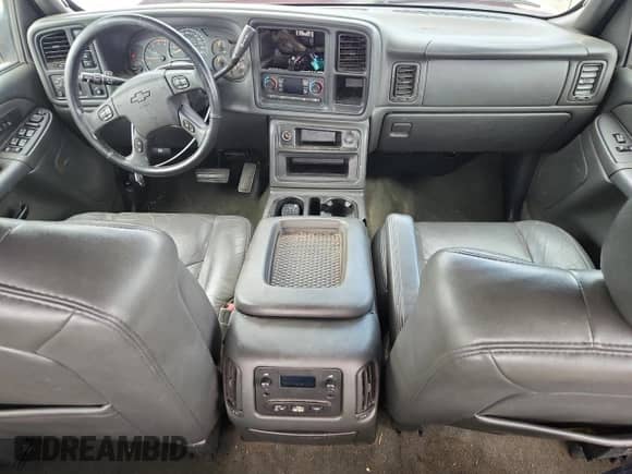 2005 Chevrolet Silverado 3500 DRW LT with VIN 1GCJK33215F896763, listed as a Copart auction lot 63788055 with 182,774 mi miles and Salvage title. Bid and sale history available at DreamBid. Image 8.