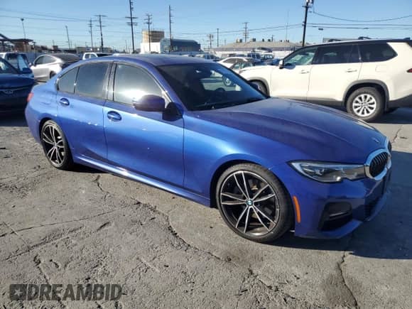 2019 BMW 3 Series 330i with VIN WBA5R1C52KAK06911, listed as a Copart auction lot 71727795 with 81,247 mi miles and Salvage title. Bid and sale history available at DreamBid. Image 4.